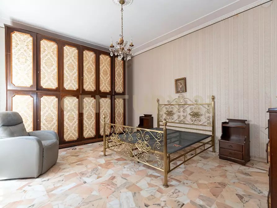 Immagine 37 di Pentalocale in vendita  in Via Epicarmo 196 a Augusta