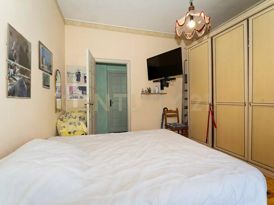 Immagine 19 di Pentalocale in vendita  in Via Madonna delle Lacrime 64 a Catania