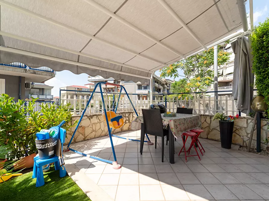 Immagine 45 di Pentalocale in vendita  in Via Nobile 19 a San Gregorio Di Catania