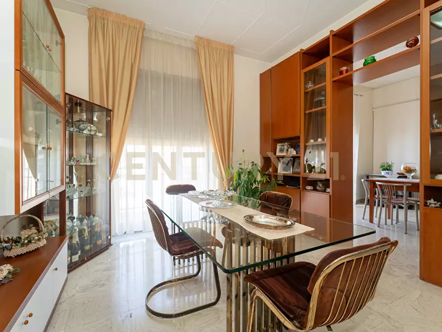 Immagine 19 di Quadrilocale in vendita  in Via Vincenzo Giuffrida 194 a Catania