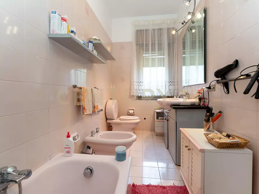 Immagine 29 di Villa in vendita  in Via Libertà 1 a Mascalucia