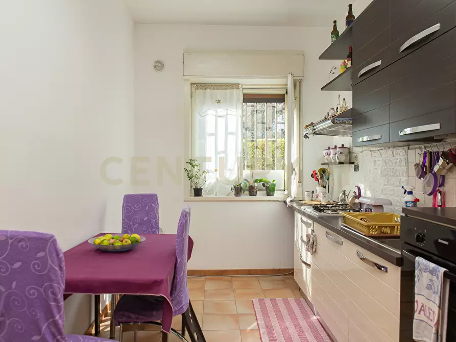 Immagine 8 di Bilocale in vendita  in Via Madonna di Fatima 71 a Gravina Di Catania