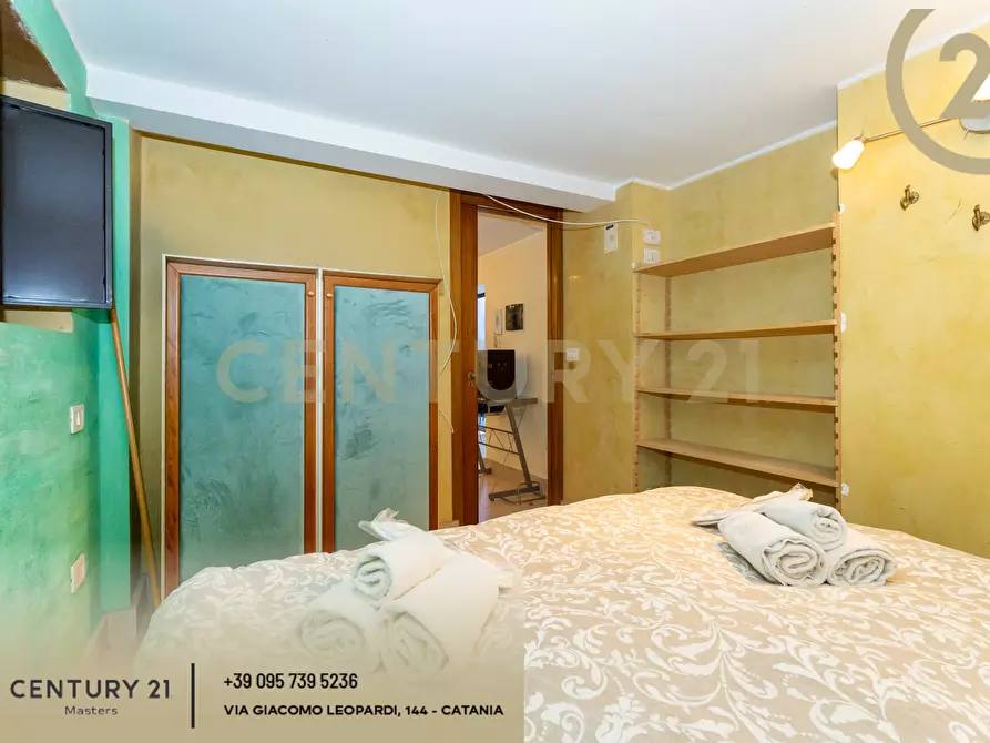 Immagine 30 di Casa indipendente in vendita  in Via Zaccà Rosolia 11 a Catania