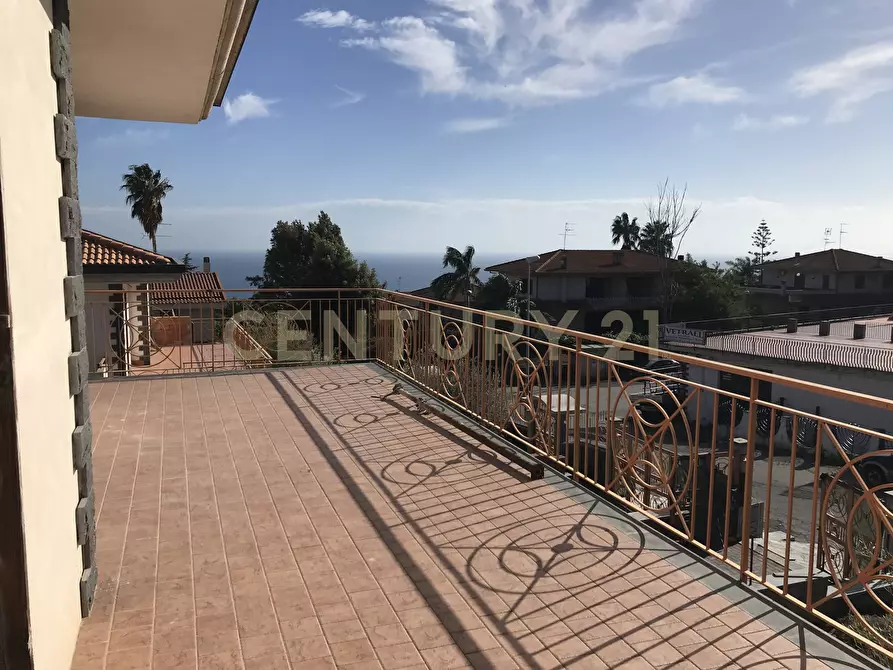 Immagine 11 di Casa bifamiliare in vendita  in via Vincenzo Ricca a Catania