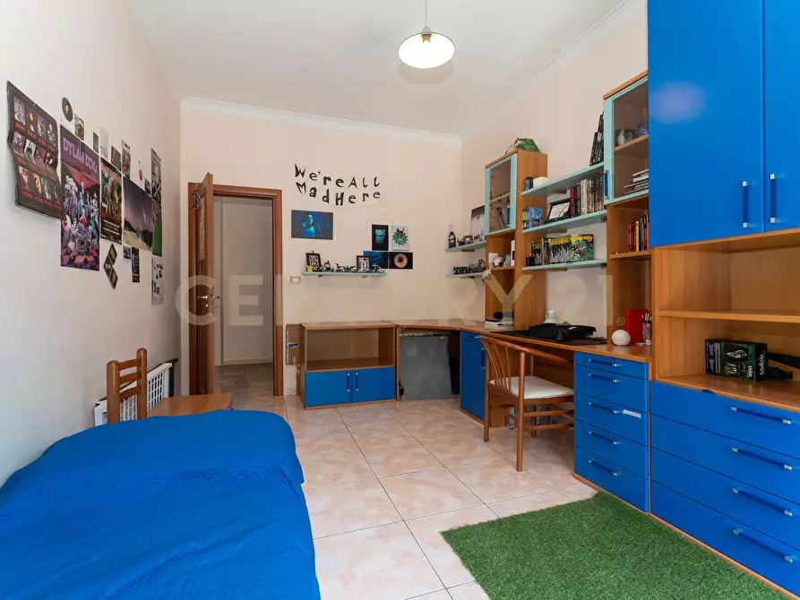 Immagine 20 di Pentalocale in vendita  in Corso delle Province 124 a Catania