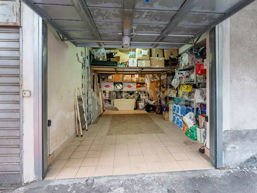 Immagine 41 di Quadrilocale in vendita  in Via Ludovico Ariosto 27 a Acireale