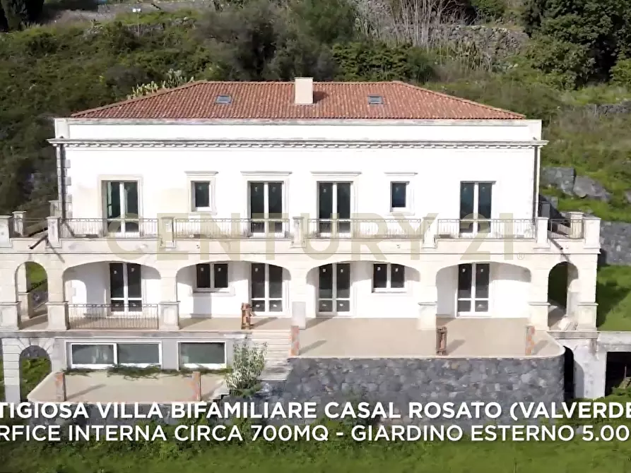 Immagine 1 di Villa in vendita  in Via Casalrosato 19 a Valverde
