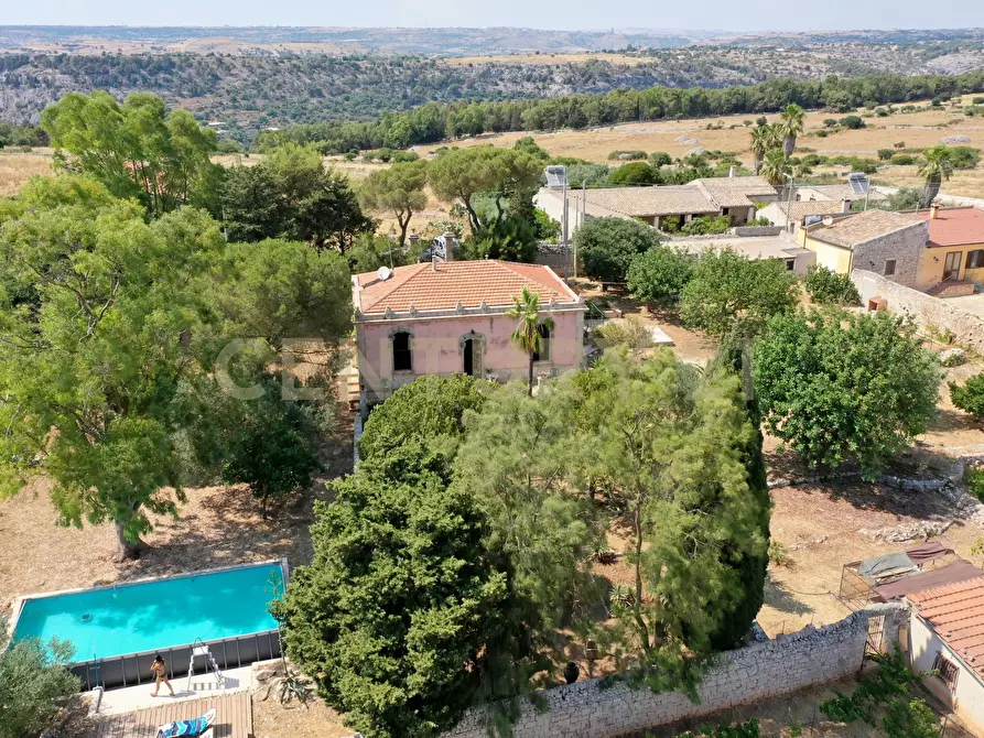 Immagine 60 di Villa in vendita  in Contrada Pirato Cava Maria 39 a Modica