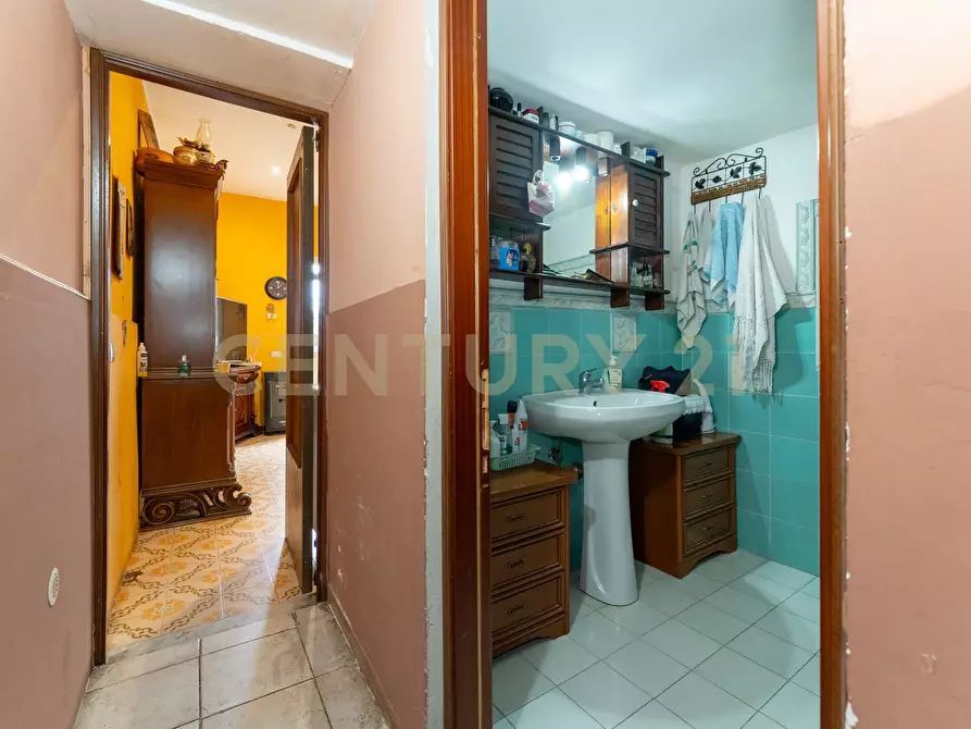 Immagine 8 di Trilocale in vendita  in VIA DELLE MEDAGLIE D'ORO 66 a Catania