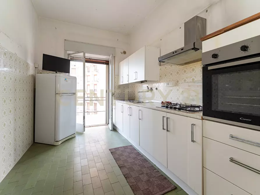 Immagine 23 di Quadrilocale in vendita  in Via Vincenzo Giuffrida 203 a Catania