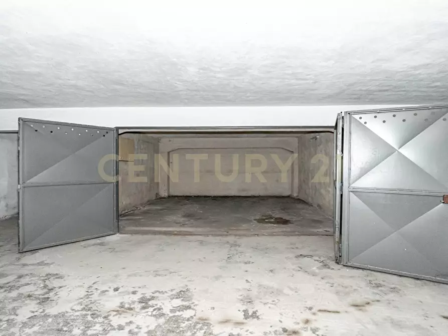 Immagine 22 di Quadrilocale in vendita  in Via Imperia 3 a Catania