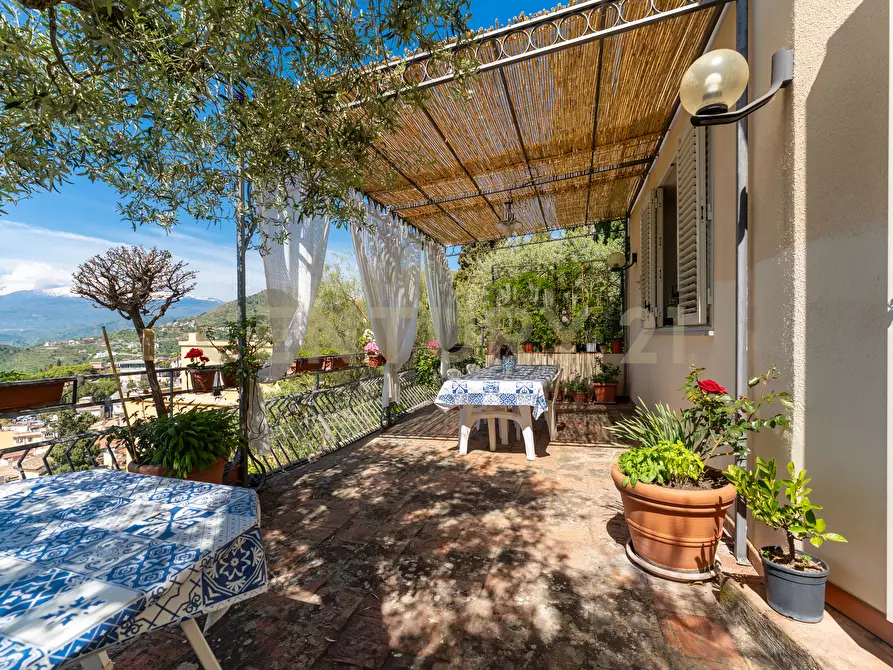 Immagine 19 di Villa in vendita  in Via Leonardo Da Vinci 5 a Taormina