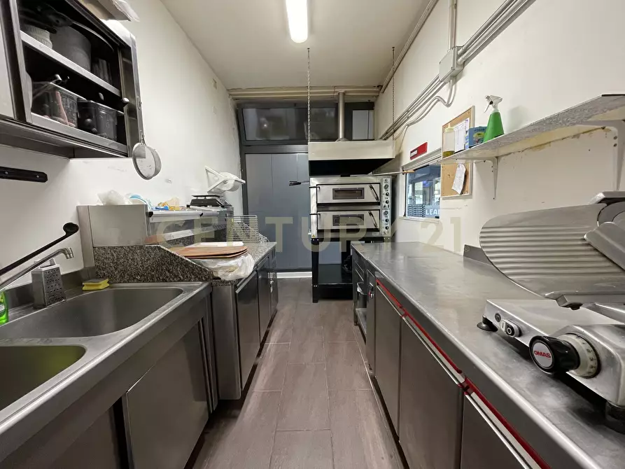 Immagine 9 di Pizzeria / Pub in vendita  in Piazza Primo WongherPIAZZA PRIMO WONGHER a Monte Argentario