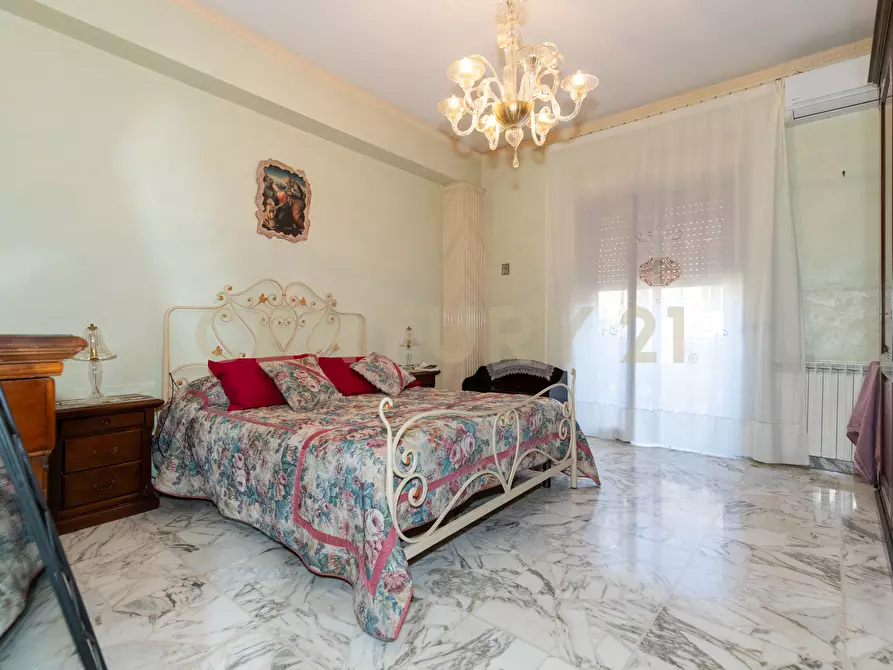 Immagine 49 di Pentalocale in vendita  in Piazza Giovanni Longo 122 a Misterbianco