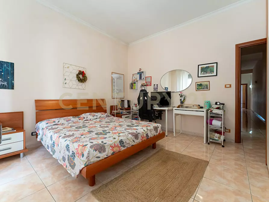 Immagine 36 di Pentalocale in vendita  in Corso delle Province 124 a Catania