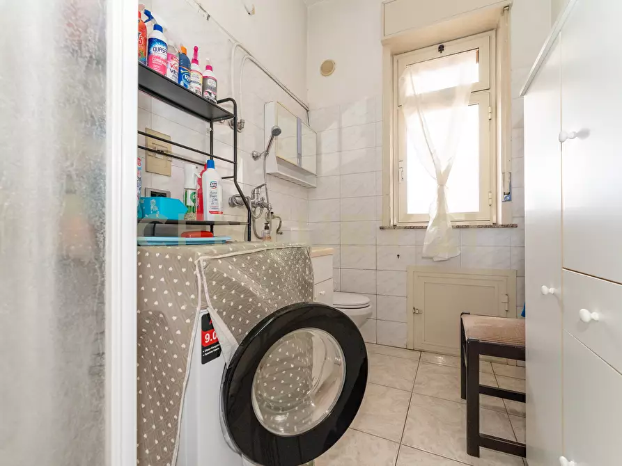 Immagine 19 di Pentalocale in vendita  in Via Goffredo Mameli 4 a Belpasso