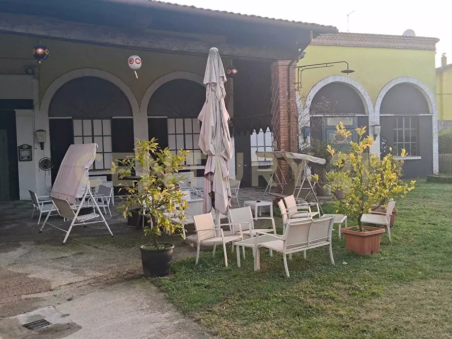 Immagine 6 di Locale commerciale in vendita  in Via Villafontana 138 a Oppeano