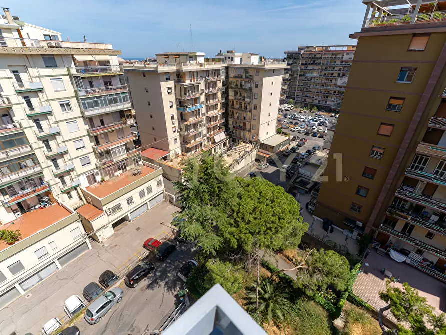 Immagine 26 di Quadrilocale in vendita  in Via Modena 20 a Catania