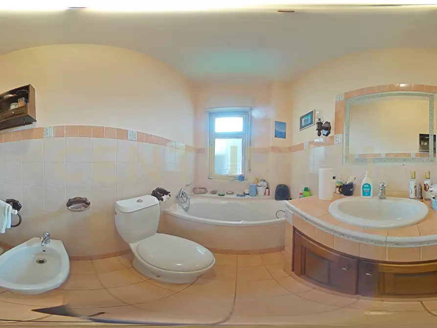 Immagine 48 di Trilocale in vendita  in Via Duca degli Abruzzi 163 a San Giovanni La Punta