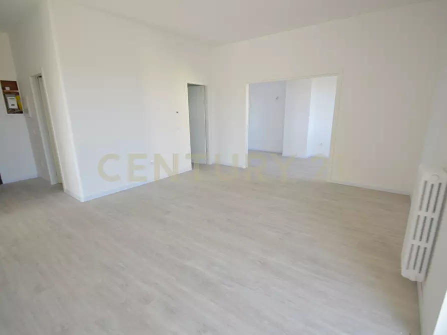 Immagine 5 di Pentalocale in vendita  in Viale Giulio Cesare 3 a Grosseto