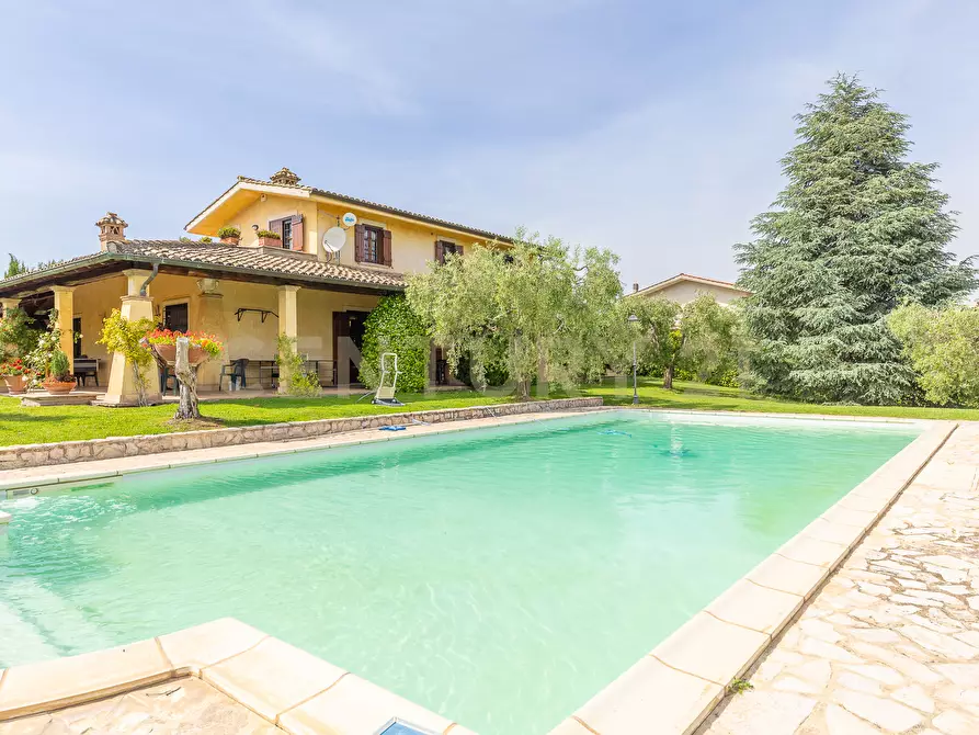 Immagine 1 di Villa in vendita  in Via di Battiferro 43 a Formello