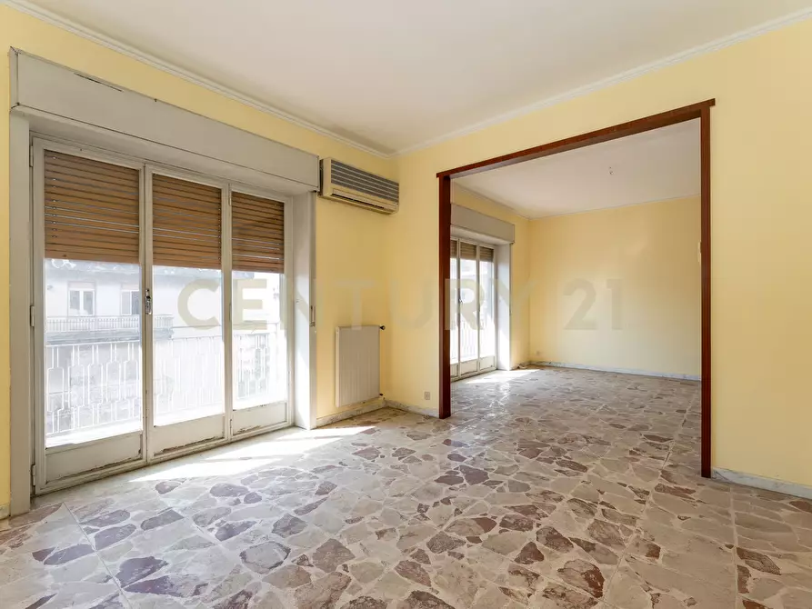 Immagine 1 di Pentalocale in vendita  in Via Carnazza 2 a Tremestieri Etneo