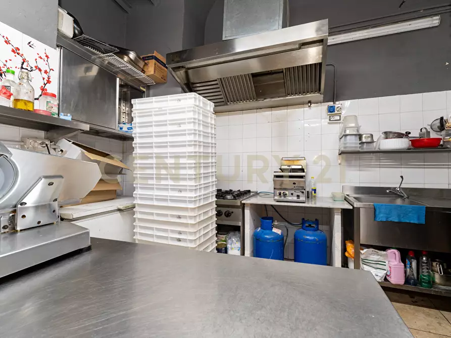 Immagine 45 di Pizzeria / Pub in vendita  in Via Giuseppe Garibaldi 346 a Catania