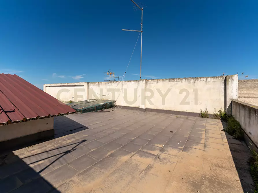 Immagine 43 di Palazzo in vendita  in Via Eraclea 82 a Lentini