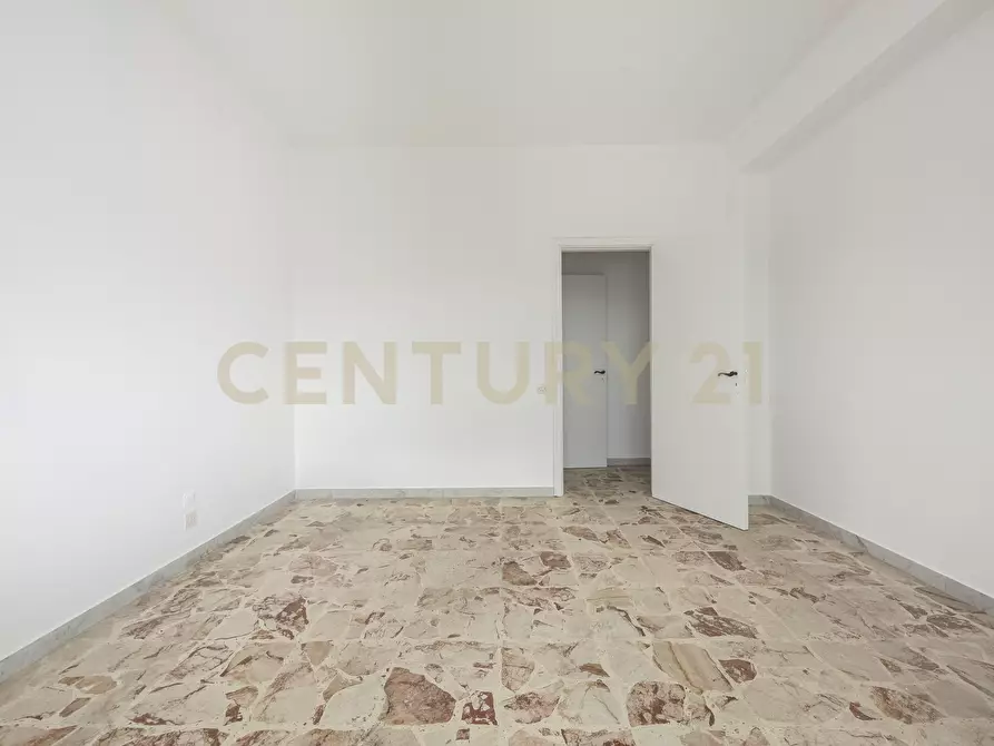 Immagine 18 di Quadrilocale in vendita  in Via Luigi Capuana 42 a Tremestieri Etneo