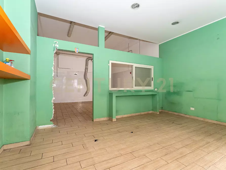 Immagine 6 di Locale commerciale in vendita  in Via Cagliari 51 a Catania