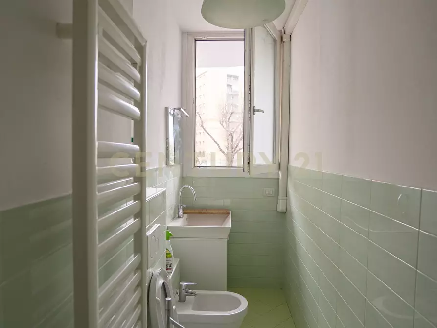 Immagine 26 di Pentalocale in vendita  in Via Umberto Maddalena 1 a Verona