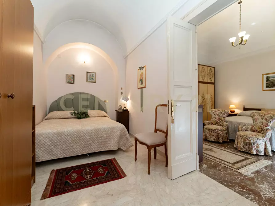 Immagine 38 di Pentalocale in vendita  in Via Antonino di Sangiuliano 185 a Catania