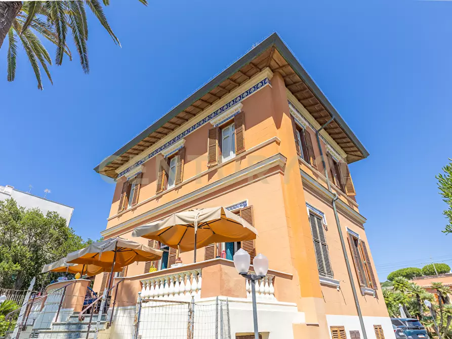 Immagine 32 di Villa in vendita  in Via Aurelia 393 a Santa Marinella