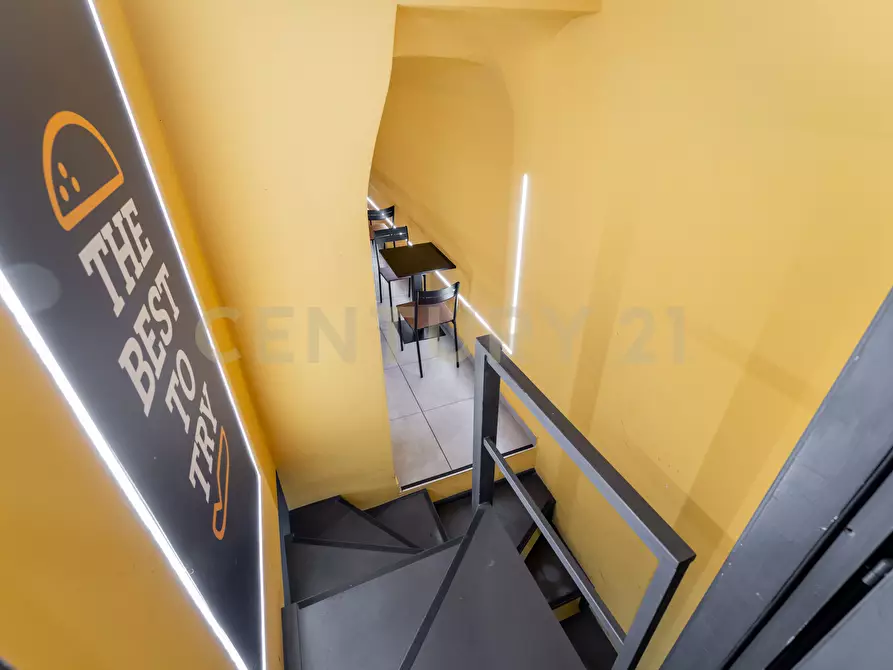 Immagine 26 di Bar / Ristorante in vendita  in Via Gemmellaro 47/A a Catania