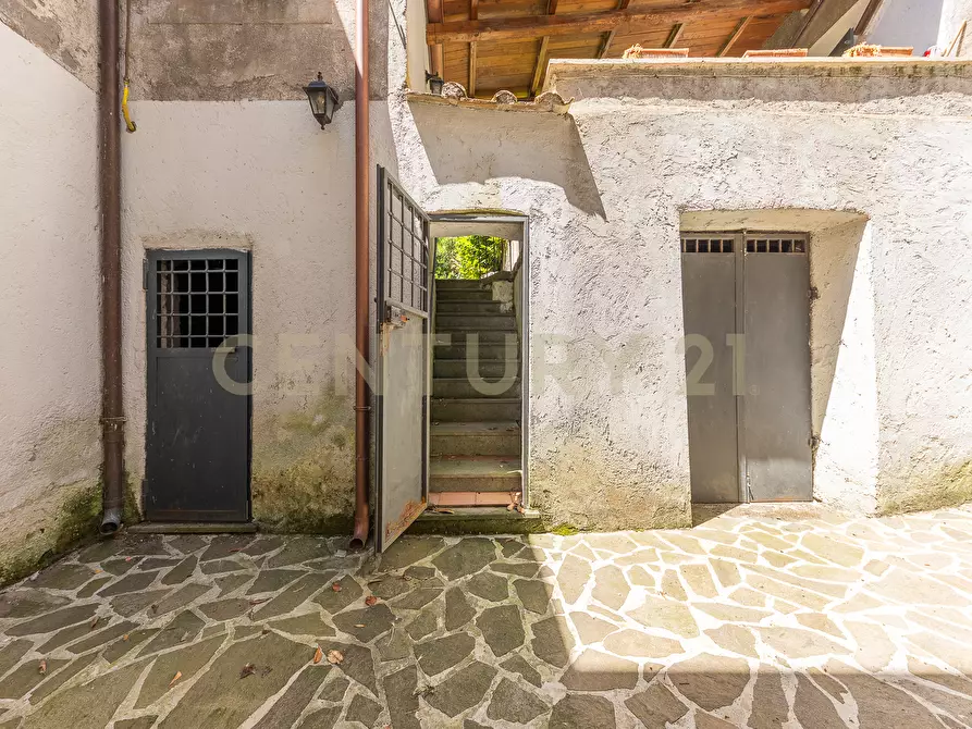 Immagine 9 di Villa in vendita  in Viale Giuseppe Mazzini 36 a Viterbo