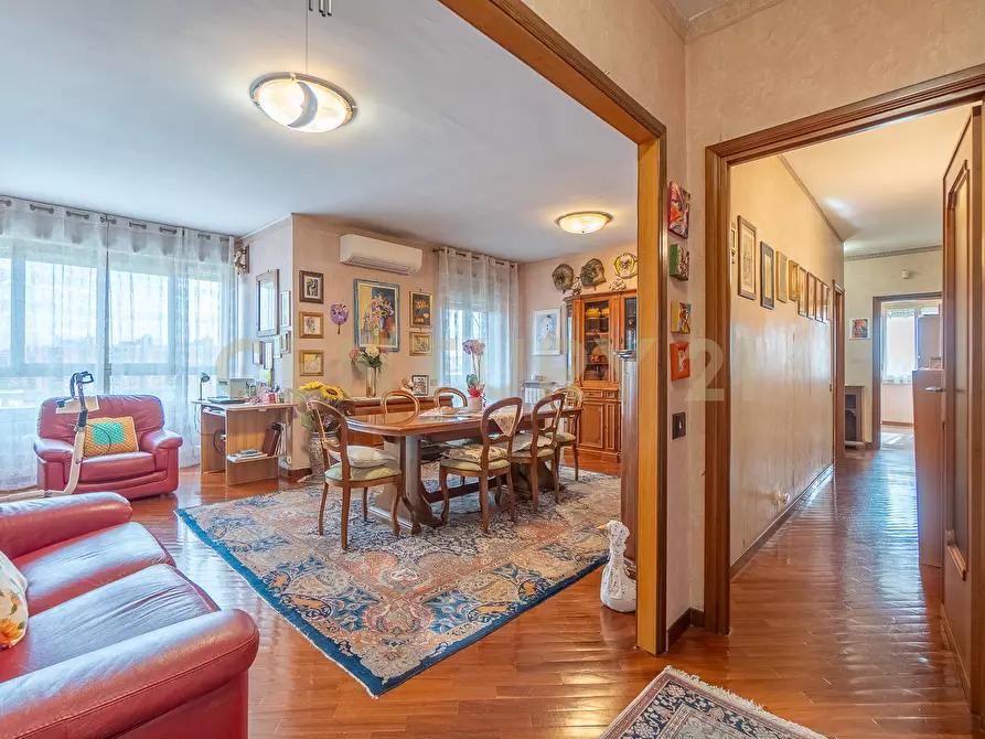 Immagine 8 di Trilocale in vendita  in Via Ettore Arena 201 a Roma