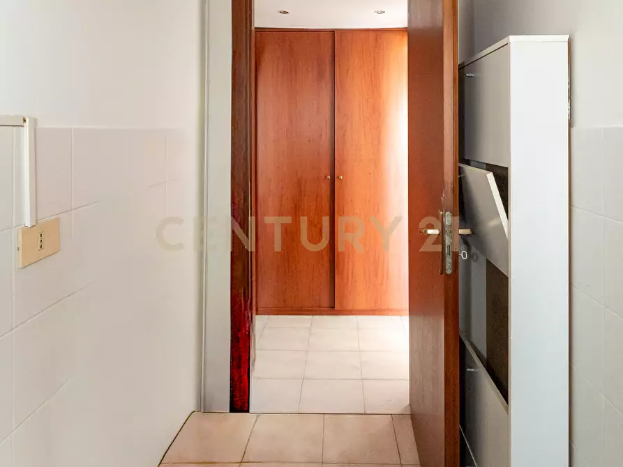 Immagine 19 di Quadrilocale in vendita  in Viale Librino 1 a Catania