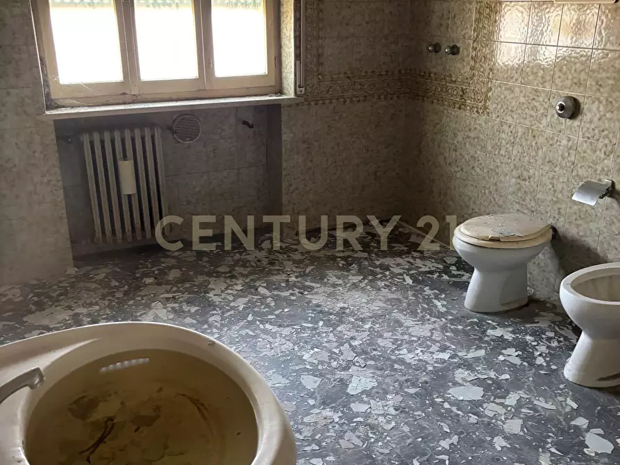 Immagine 29 di Palazzo in vendita  in Via Roma 85 a Isola Della Scala