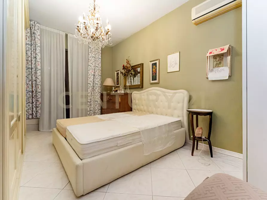 Immagine 37 di Villa in vendita  in Via Carmelina Naselli 51 a Catania