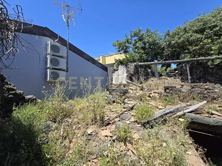 Immagine 9 di Terreno agricolo in vendita  in Vico Agatino De Marco a Gravina Di Catania