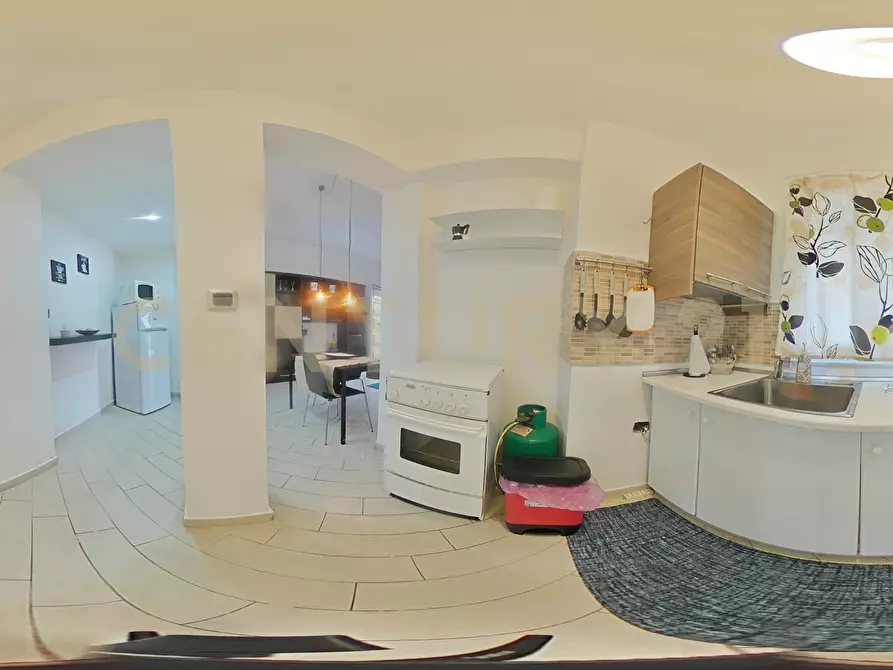 Immagine 34 di Trilocale in vendita  in Via Bartolomeo Altavilla 56 a Catania