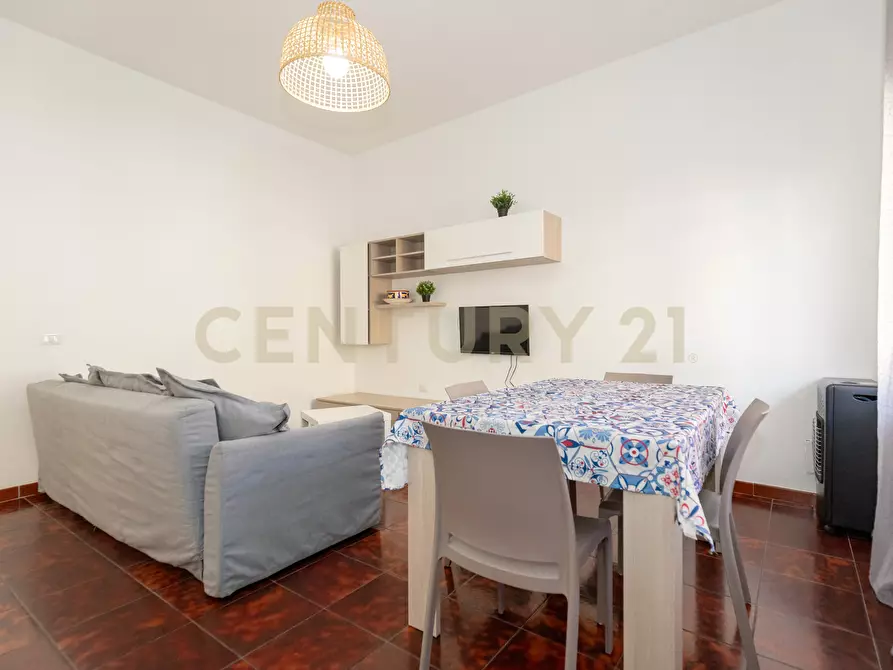 Immagine 29 di Trilocale in vendita  in Via Consolare Valeria 9797 a Sant'alessio Siculo