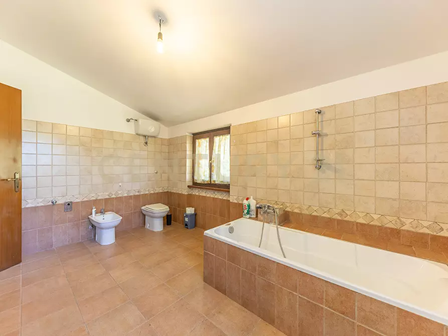 Immagine 92 di Rustico / casale in vendita  in località san quirichello a Barbarano Romano