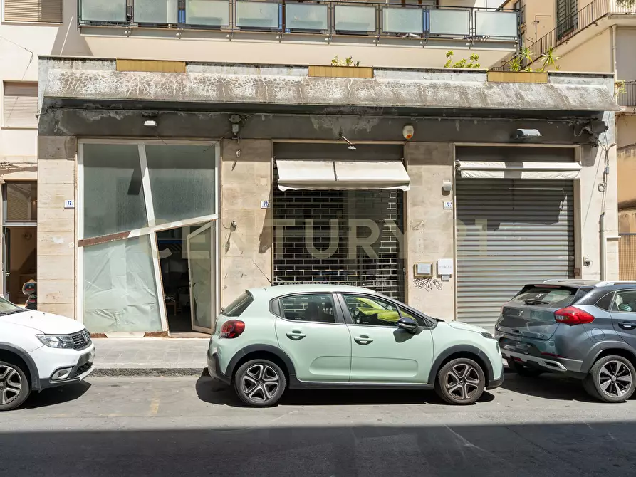 Immagine 21 di Locale commerciale in affitto  in Via Francesco Riso 72/C a Catania