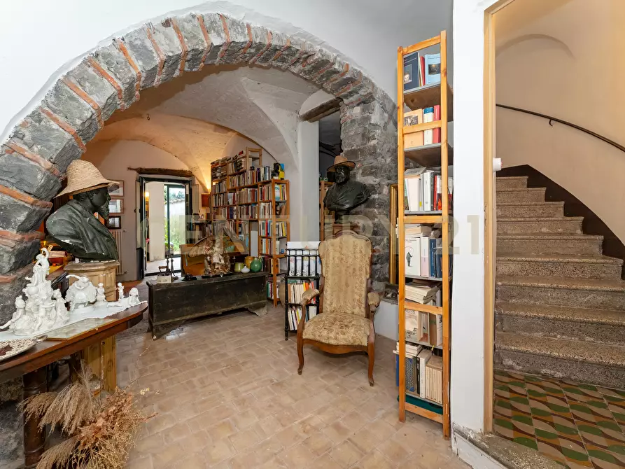 Immagine 1 di Casa indipendente in vendita  in Via Guglielmo Oberdan 15 a Linguaglossa