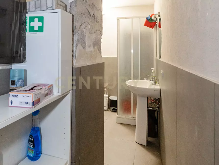 Immagine 20 di Tabaccheria in vendita  in Via Antonino di Sangiuliano 239 a Catania