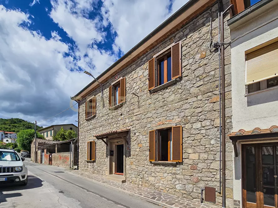 Immagine 2 di Casa indipendente in vendita  in Via dell'Orfanotrofio 20 a Roccastrada