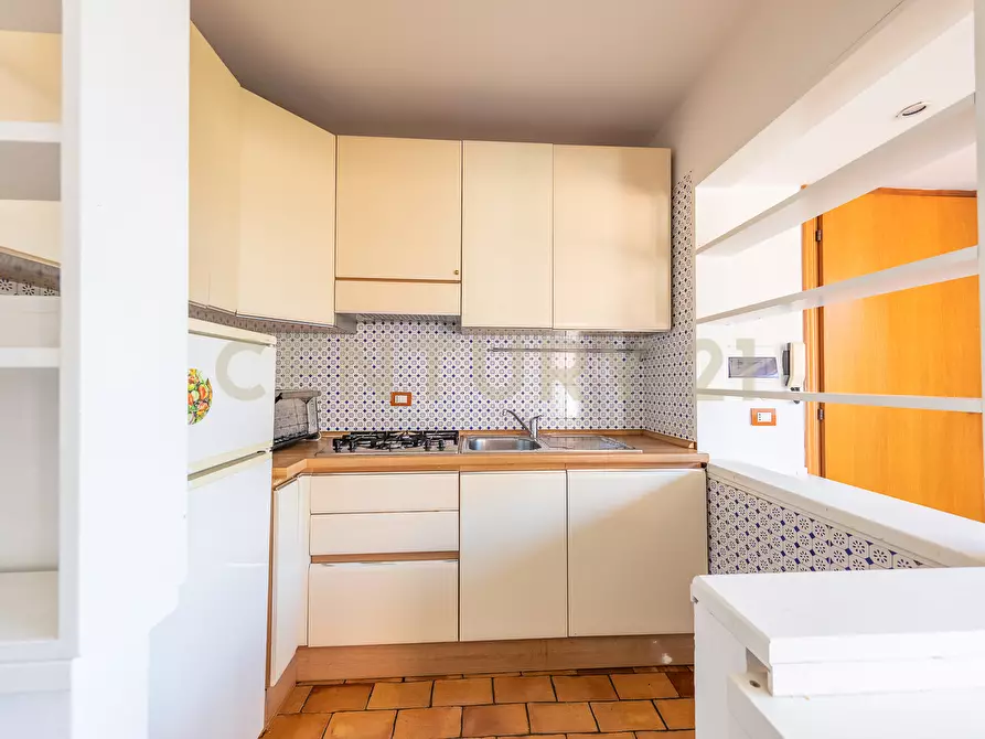 Immagine 11 di Bilocale in vendita  in Largo Olgiata 15 a Roma