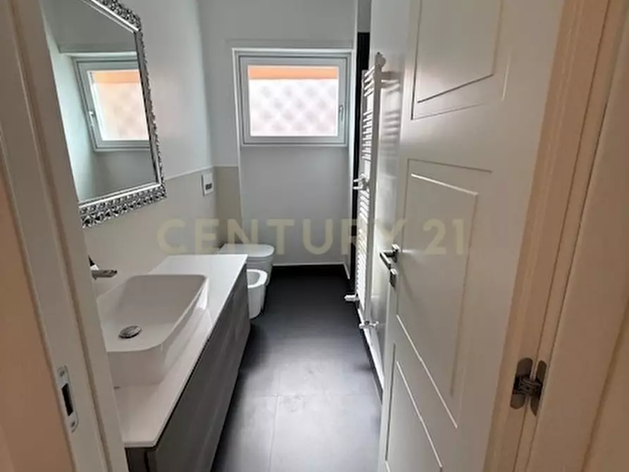 Immagine 50 di Trilocale in affitto  in Via Montecristo 10 a Roma