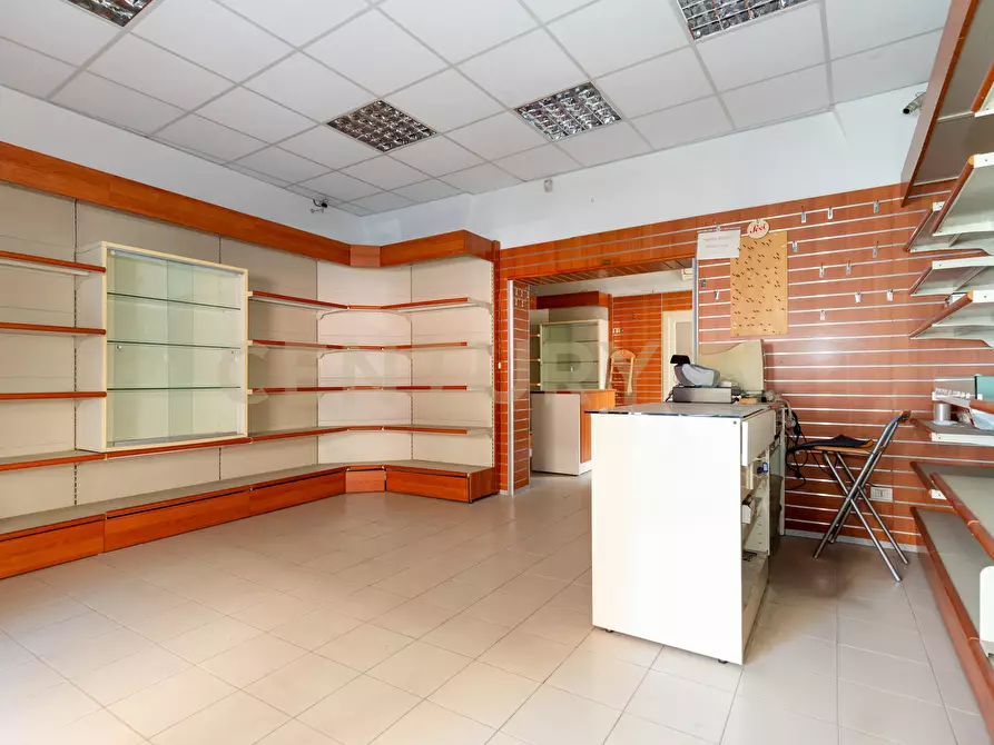 Immagine 13 di Trilocale in vendita  in Via Re Martino 56 a Catania